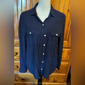 Universal Thread Medium Shirt